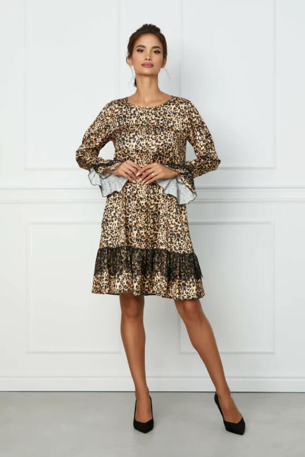 rochie cu animal print bej si dantela la baza rochie cu animal print bej si dantela la baza