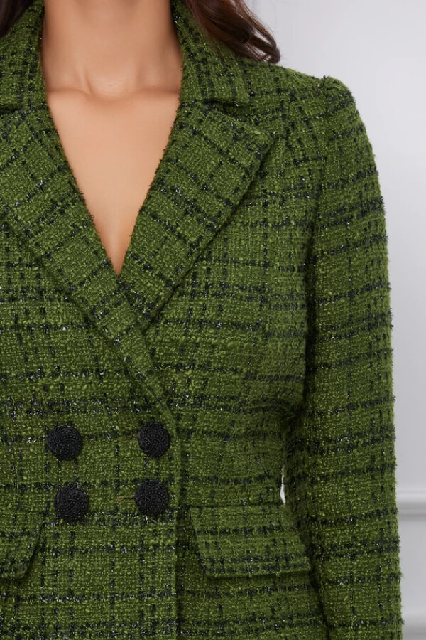 costum office verde cu sacou si fusta midi din tweed