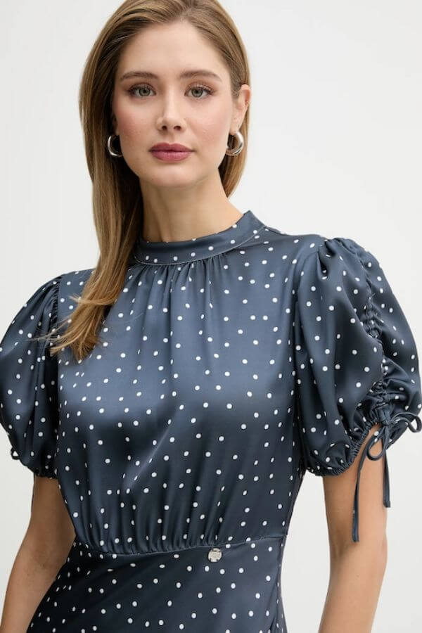 rochie satinata rezistenta la sifonare rochie satinata rezistenta la sifonare