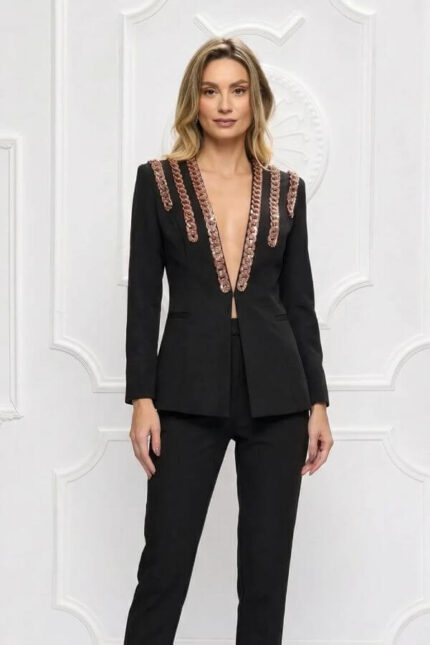 costum negru cu pantaloni talie inalta