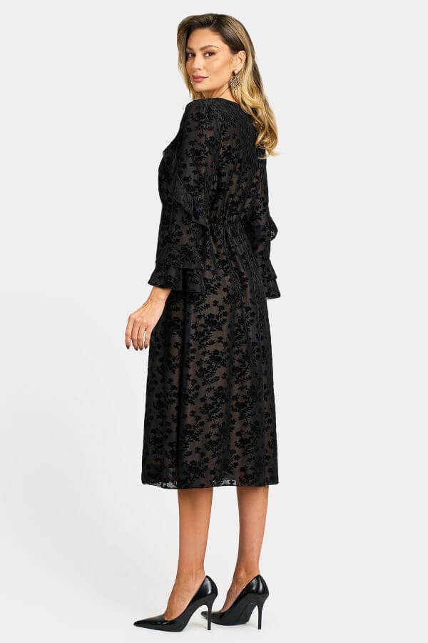 rochie marime medie in clos cu fermoar ascuns rochie marime medie in clos cu fermoar ascuns