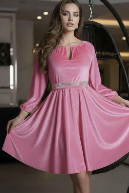 rochie roz catifea croiala lejera